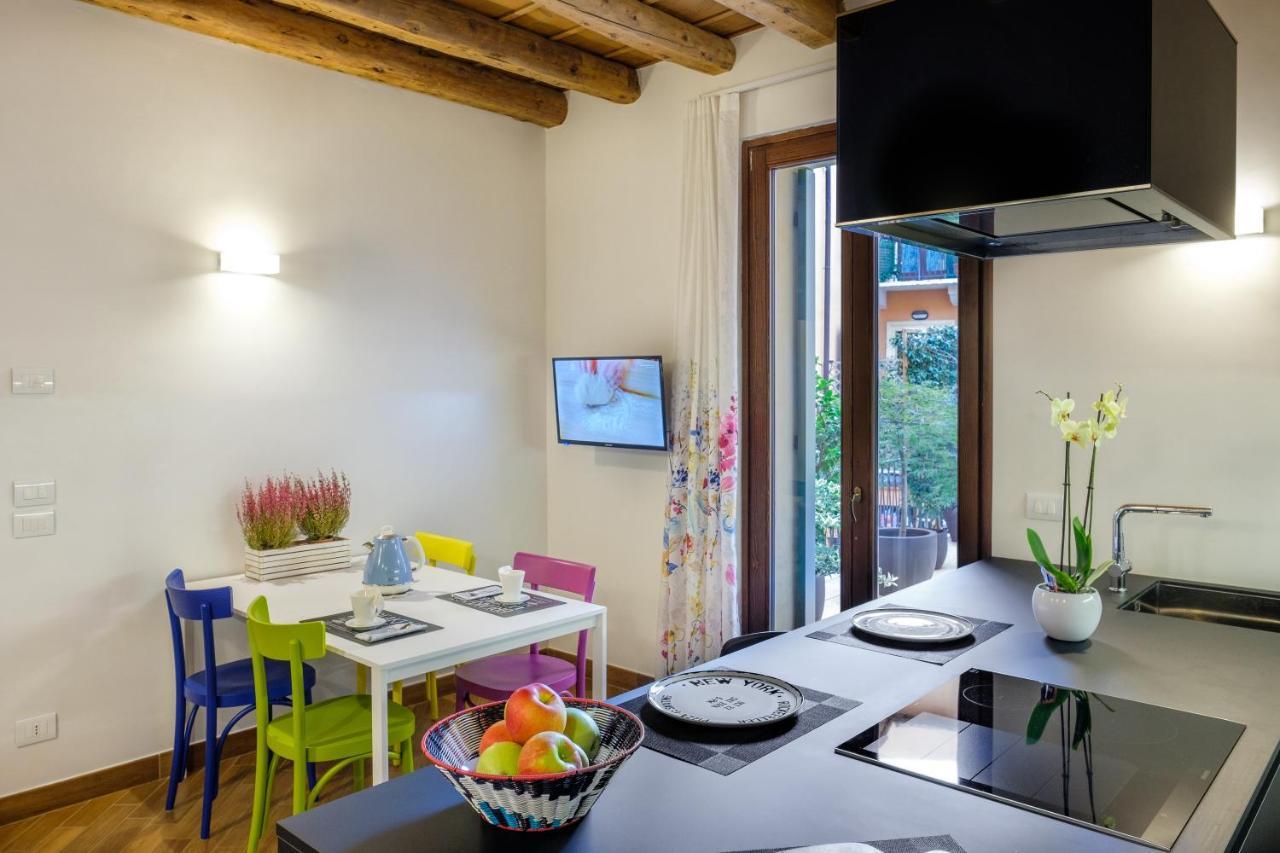 La Terrazza In Centro Apartment Verona Luaran gambar