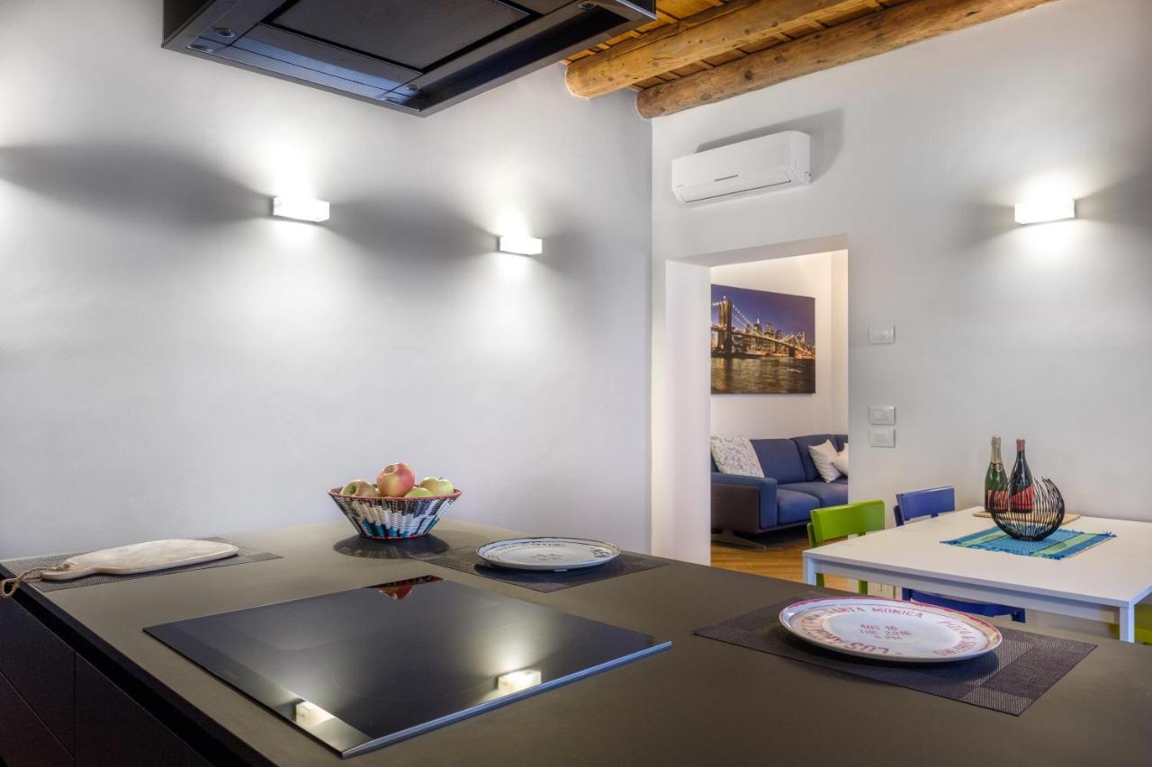 La Terrazza In Centro Apartment Verona Luaran gambar